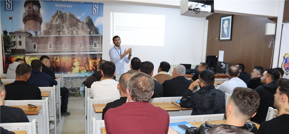 Tokat DSM’de Bağımlılıkla Mücadele Seminerleri Devam Ediyor